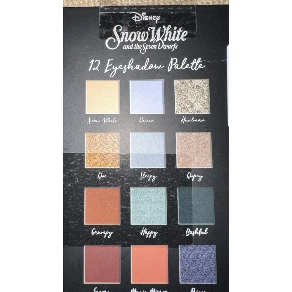 Disney Snow White Eyeshadow Palette--12 Shades--Brand New